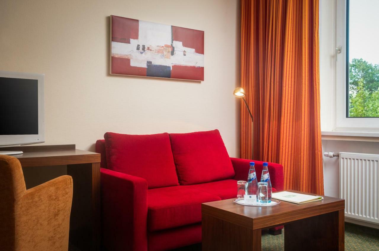 Parkhotel Am Taunus Oberursel  Exterior foto