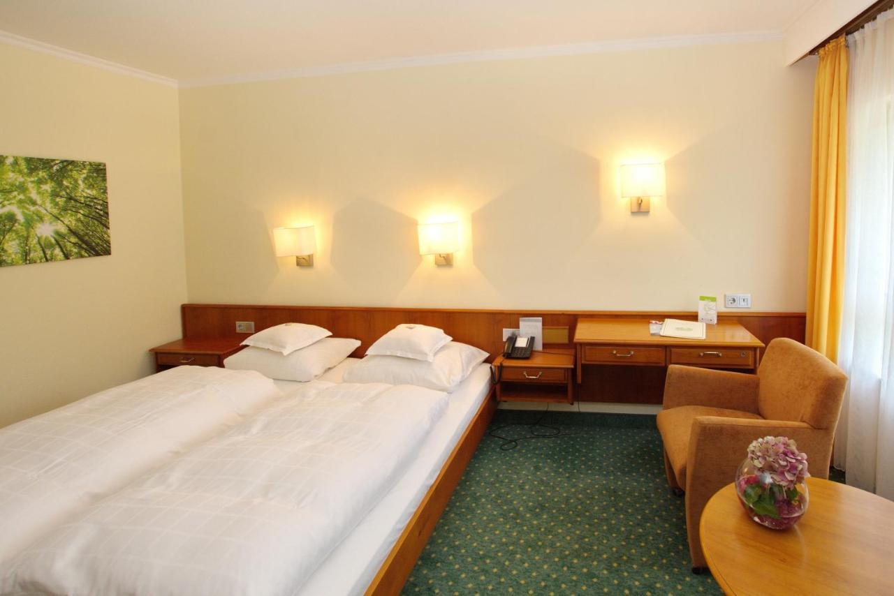 Parkhotel Am Taunus Oberursel  Exterior foto