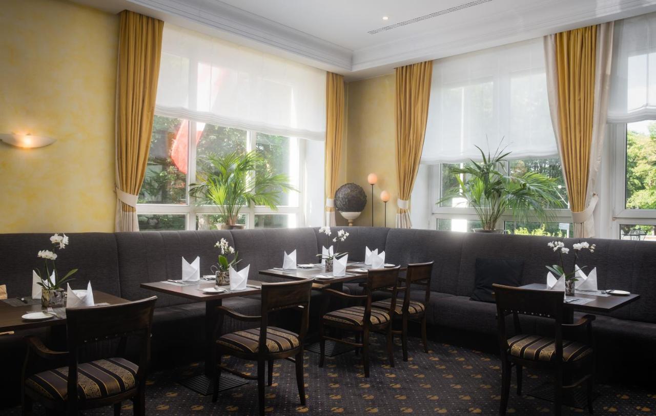 Parkhotel Am Taunus Oberursel  Exterior foto